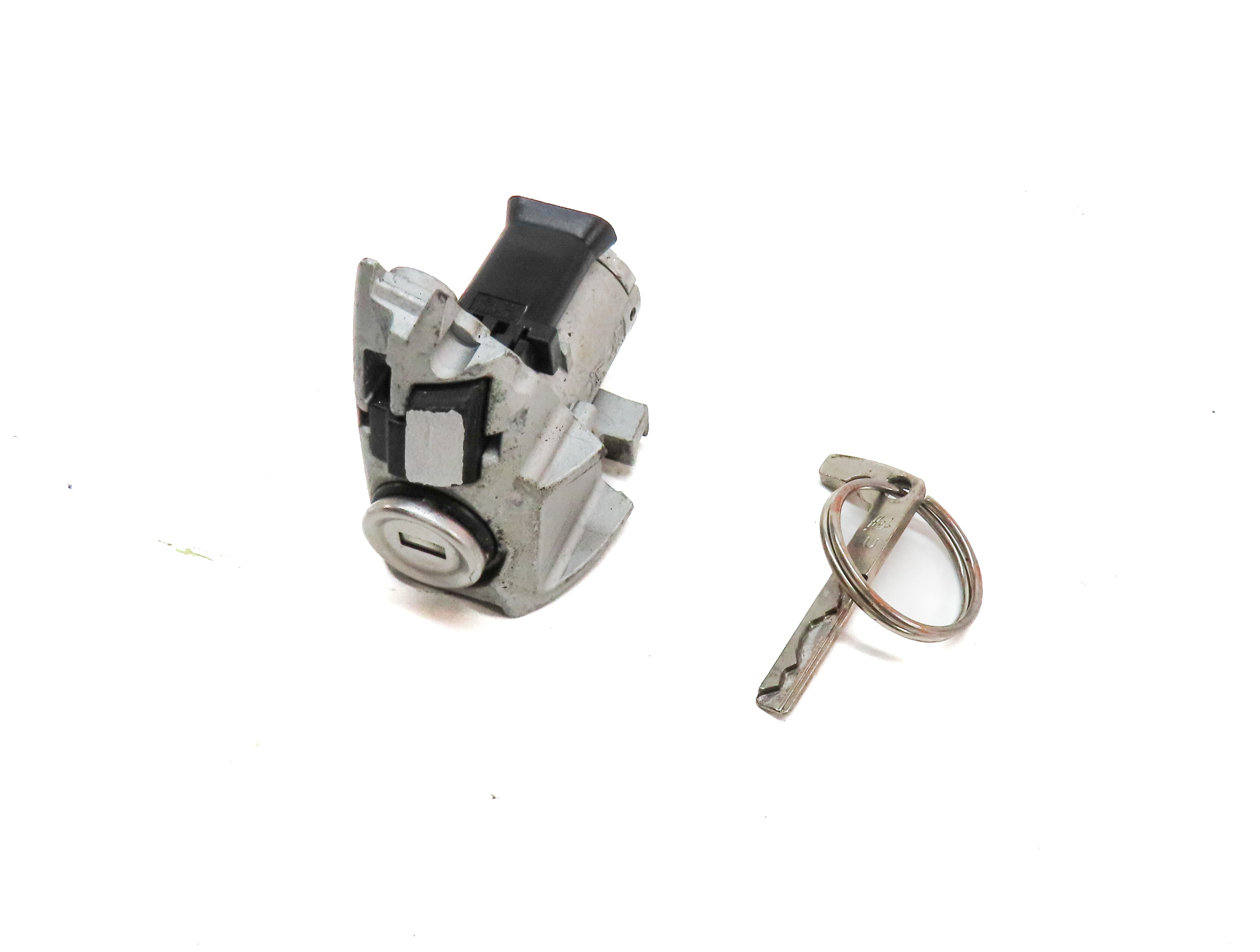2009 MERCEDES ML320 (W164) FRONT LEFT DRIVER DOOR LOCK CYLINDER w/ KEY SET/2 — exact item pictured